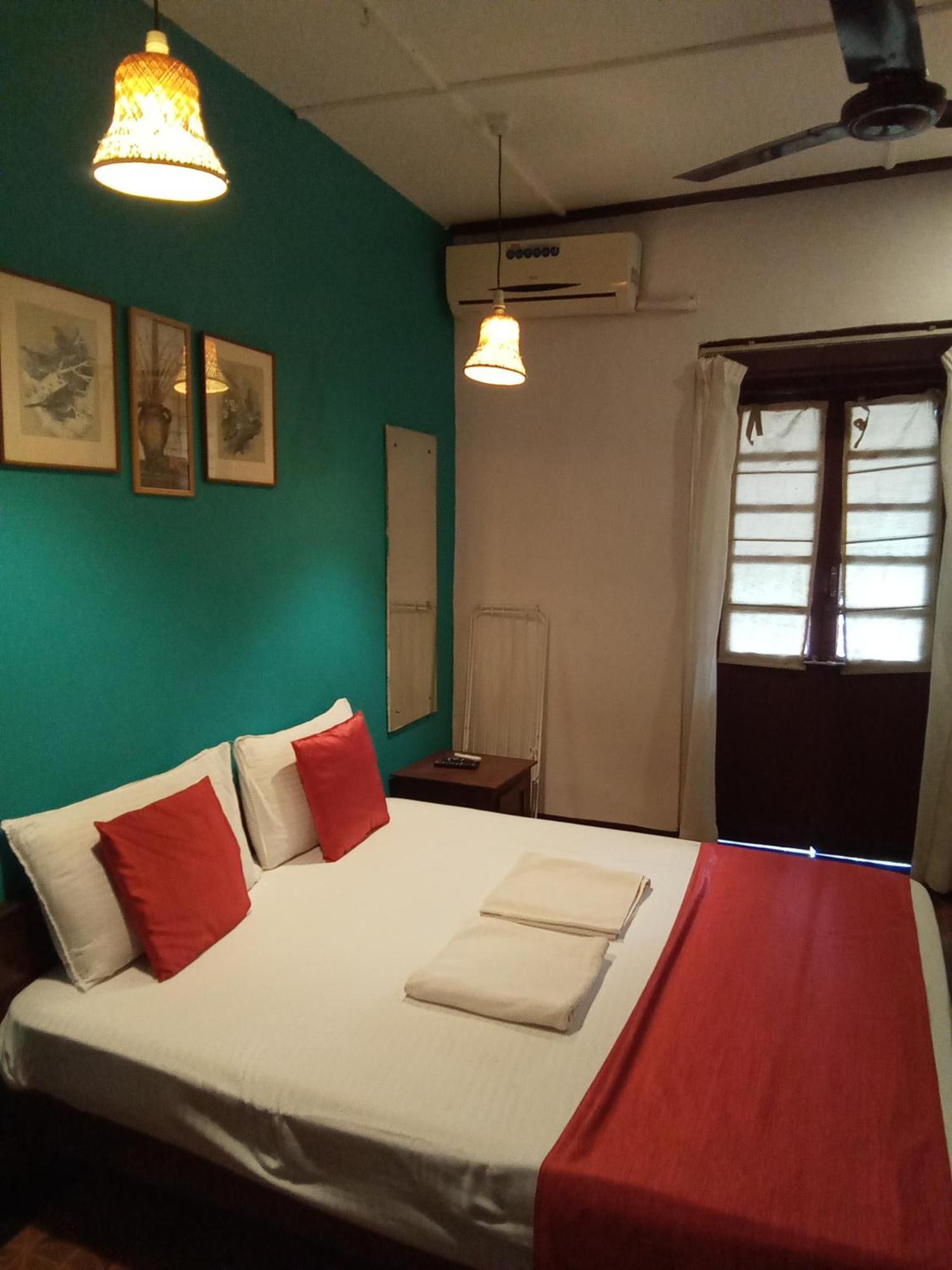 Hotel O Camarao Calangute Habitación foto